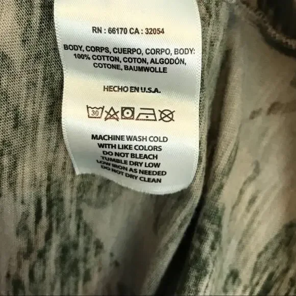 Anthro T.la Soft Cotton Floral Camo Top Vneck Sz XS - Picture 11 of 11